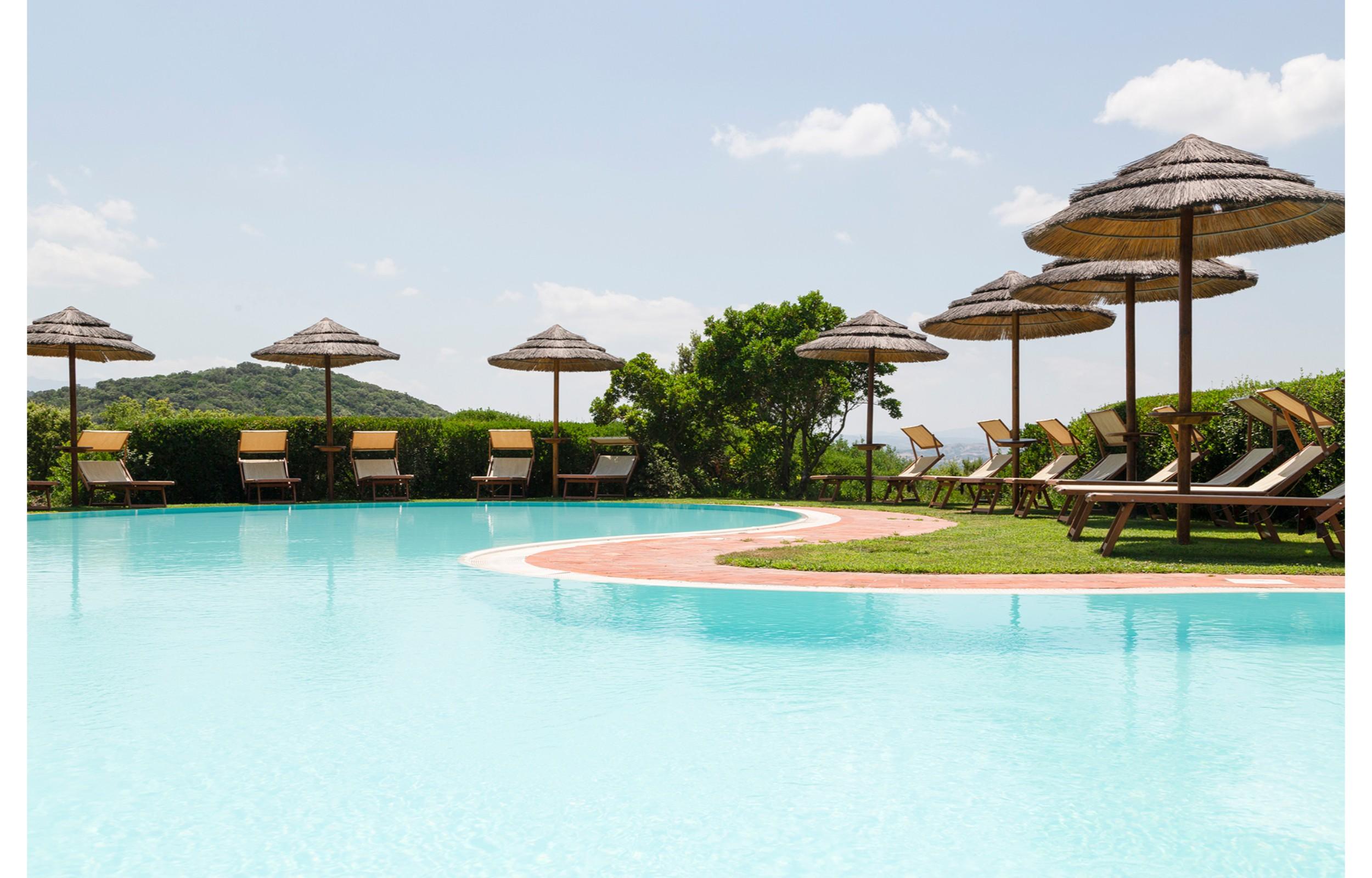 Hotel Aldiola Country Resort Sant'Antonio di Gallura Exterior photo